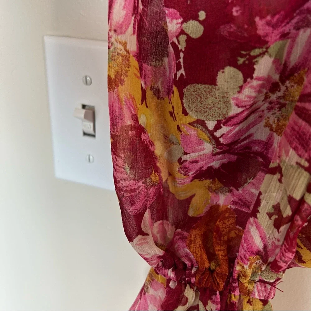 Floral Patterned Wayf Top - Picture 5 of 6